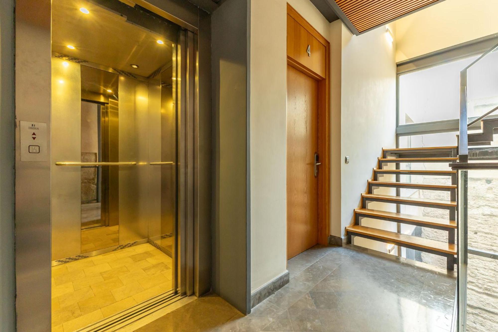 La Maestranza Charming One Or Two Bedrooms Apartments By Ocityzen เซบีญา ภายนอก รูปภาพ